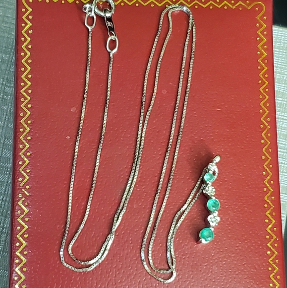 10k emerald & diamond journey necklace! Genuine emeralds...